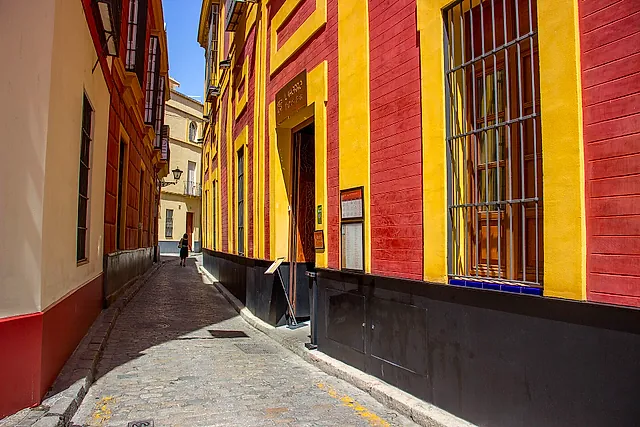 Calle Argote de Molina in the Barrio de Santa Cruz
